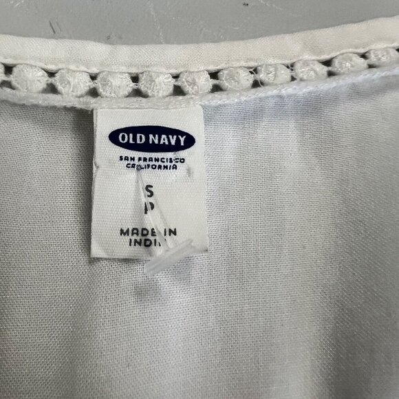 Old Navy Women's Long Sleeve Lace Trimmed Hi Low Top White Size Small - Picture 8 of 9